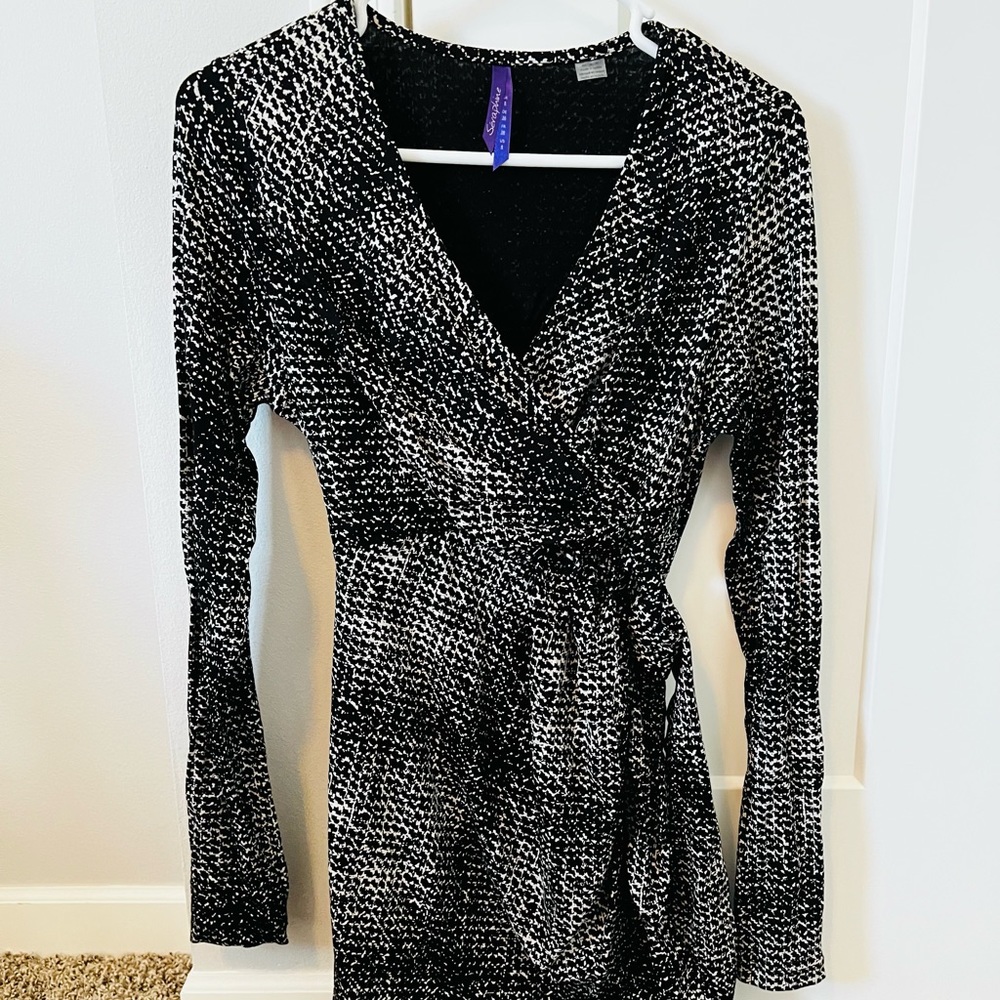 Seraphine Maternity Dress, Size 4